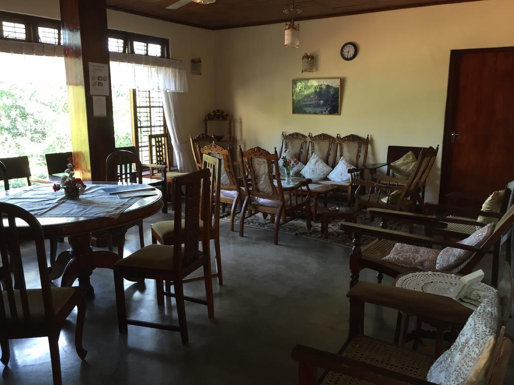 Lake Bungalow Hotel Kandy Zewnętrze zdjęcie